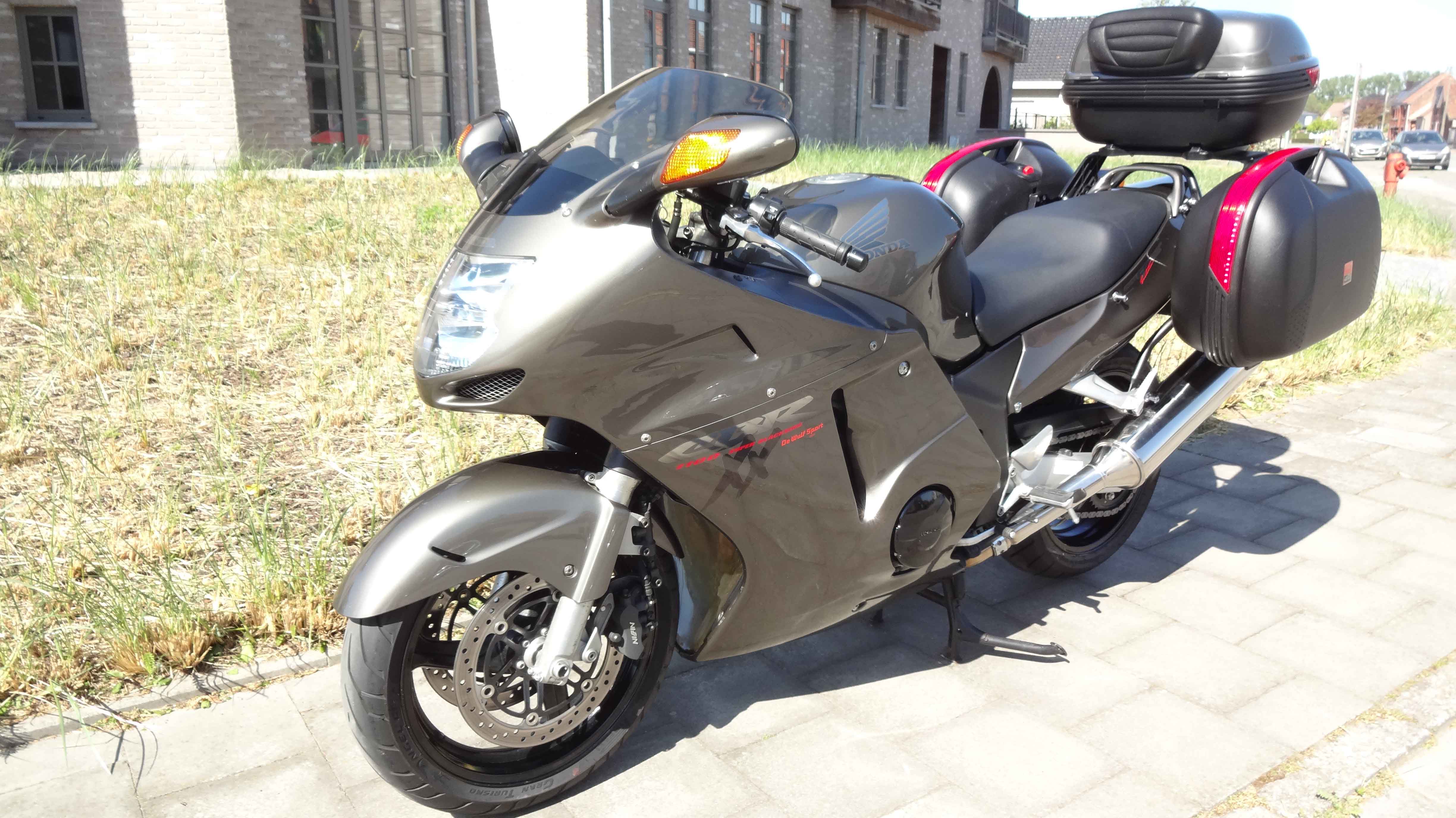 CBR1100XX (17).JPG